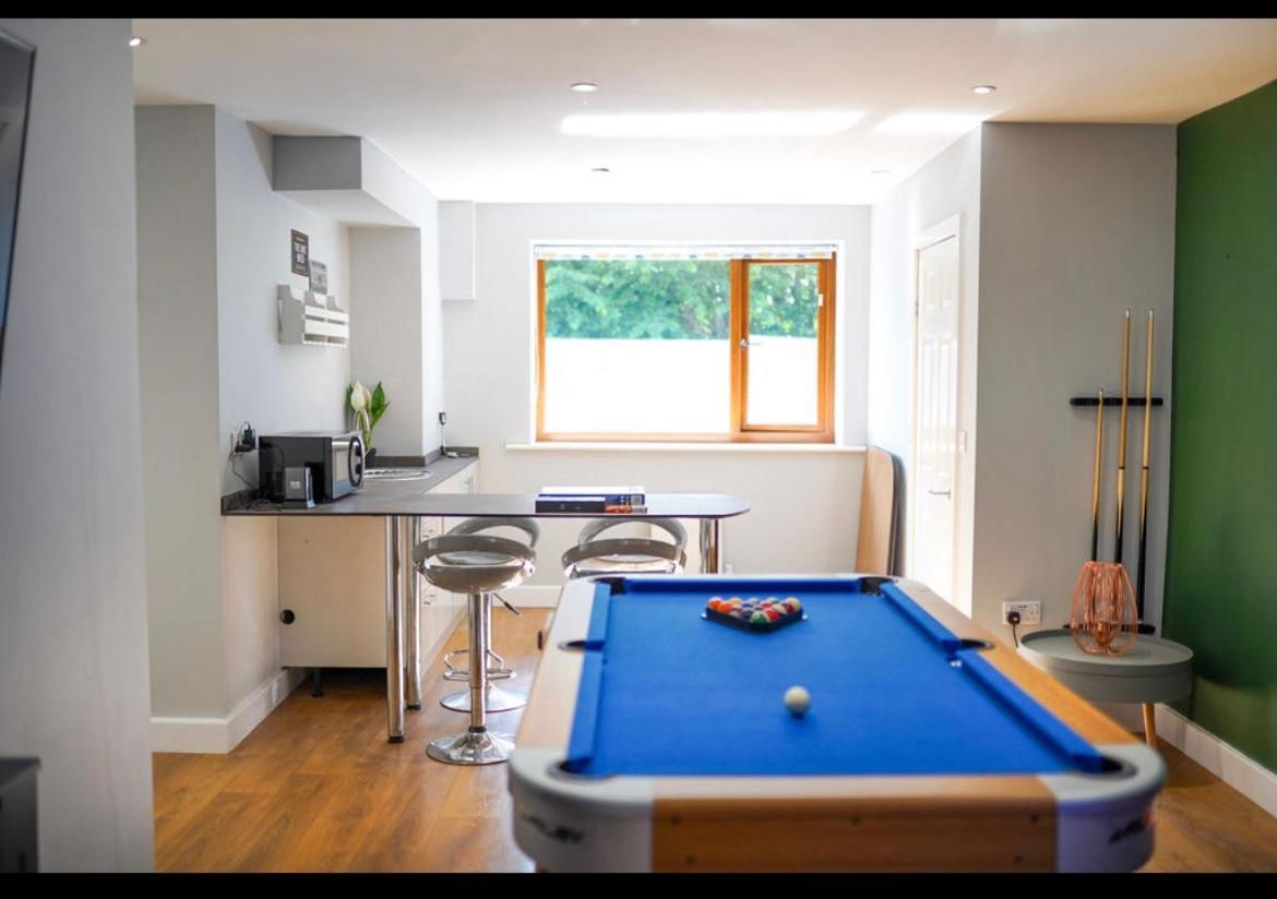 Villa House Of Kaima - 6 Bed Detached Dewsbury Esterno foto