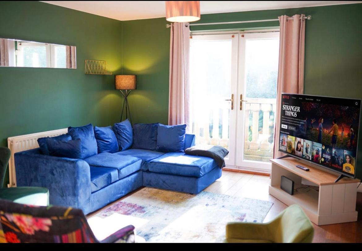 Villa House Of Kaima - 6 Bed Detached Dewsbury Esterno foto