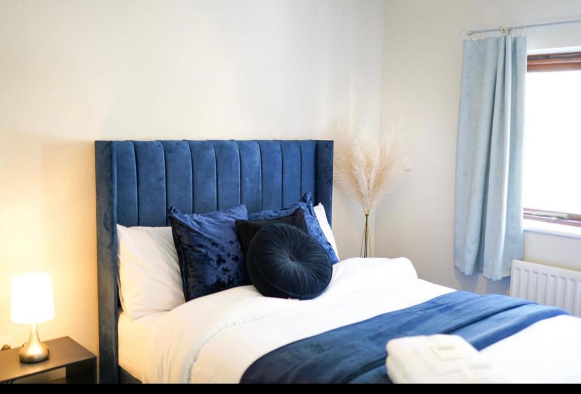 Villa House Of Kaima - 6 Bed Detached Dewsbury Esterno foto